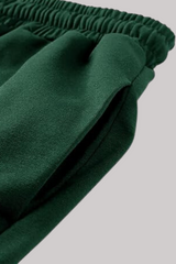 بنطلون رياضي نسائي باللون الأخضر