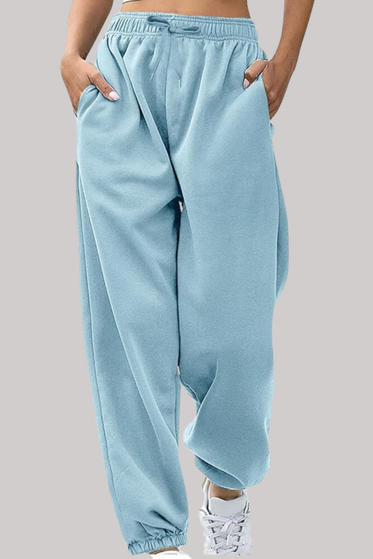 بنطلون رياضي نسائي باللون الأزرق الفاتح