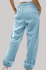 بنطلون رياضي نسائي باللون الأزرق الفاتح
